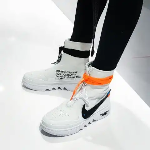 nike官方解构设计还不够offwhite元素加持女神还能拒绝