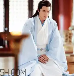 雾霾蓝是什么颜色雾霾蓝搭什么颜色