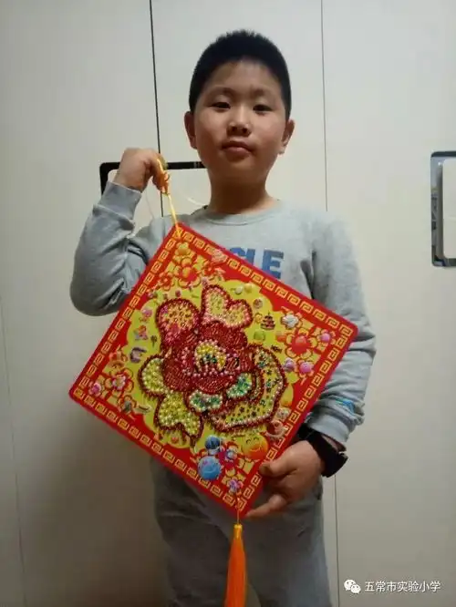 一年八班手绘百福图巧手创意,童心绘福