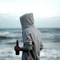 二次元孤独背影男生下雨打伞图片