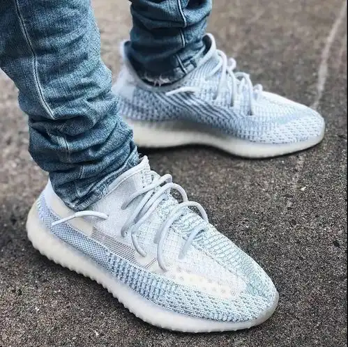 yeezyday正式开始,满天星发售全天专属不断阿迪达斯yyds