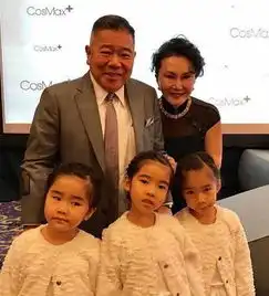 家有三千金的不止贾静雯,最后这位为生儿子而改名