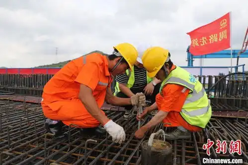 宁马城际铁路首孔预制箱梁成功浇筑