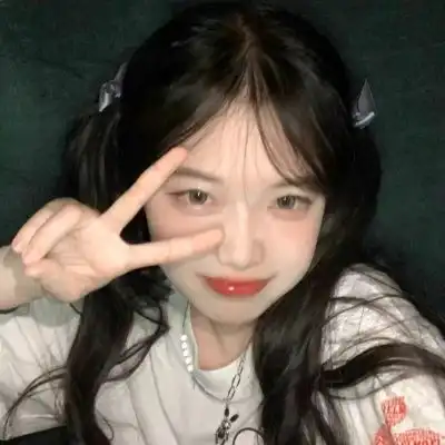 ins微信女头碰到女孩子合照要说都超好看这是礼貌