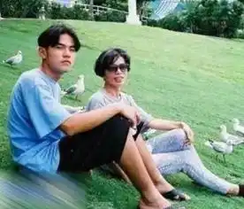 叶惠美倾尽大半辈子心血,用满头白发换来周杰伦命运改变