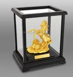 马到成功金箔实木摆件