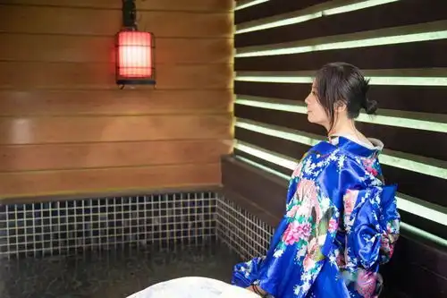 899抢佛冈鹤鸣洲温泉酒店东南亚2房独栋别墅,独享私家泳池泡池免费电动麻将儿童水乐园4人早餐千米栈道观荷花