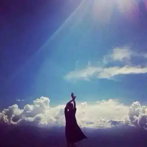 男人再帅,扛不起责任,照样是废物女人再美,自己不奋斗,照样是摆设情感