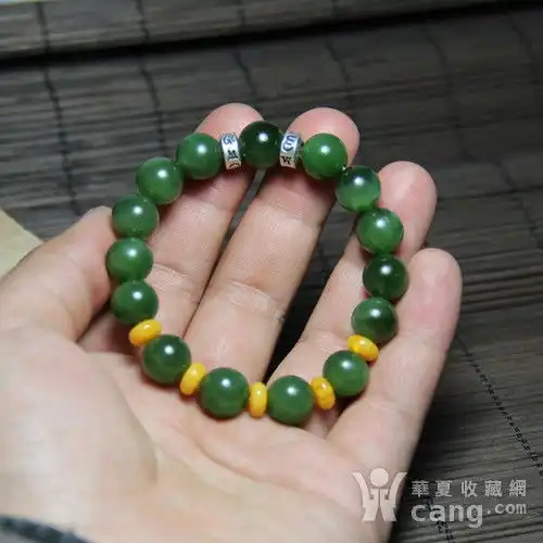 和田玉菠菜绿手串怎么做出来的