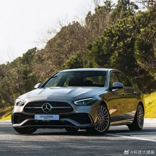 奔驰召回部分进口s级及国产c级汽车,三星暂停向俄罗斯出口手机