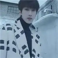 超拽有个性的男女qq头像略带些半透明的伤个性头像