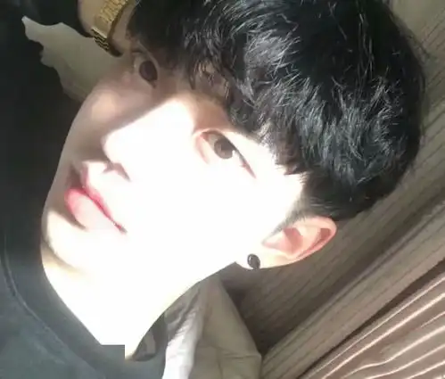 男生头像丨渣男会呼吸渣女蹦野迪直男爱萝莉直女恋腹肌老子不一样深情又专一