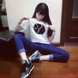 把下面的照片关于exo的字