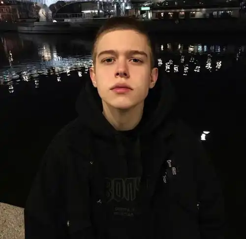 头像五月你好请照顾好我这个小朋友