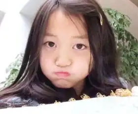 王菲二女儿李嫣关闭抖音小号,临走前改了头像,头像亮了