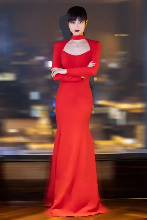 红装上线明星的红色穿搭谁最有年味