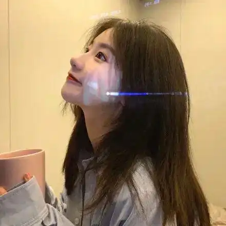 你的笑颜如烟火般灿烂一转眼却摔碎一地
