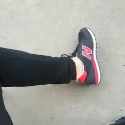 请问大家觉得图片上这双鞋子的外观怎么样啊求实话实说一定采纳谢谢