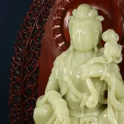 玉佛观音为什么都是半闭着眼