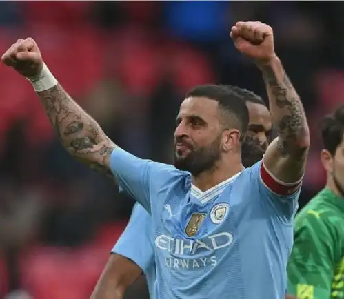 曼城遭挖角沙特土豪要买34岁铁卫瓜帅态度暧昧