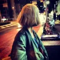 短发欧美高冷头像高冷短发女生头像欧美