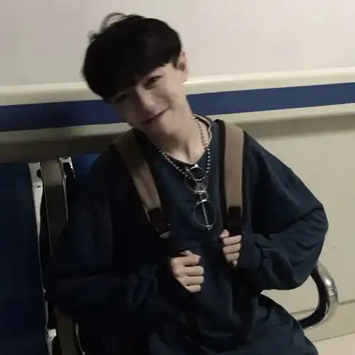 精选头像丨帅哥美女系列头像