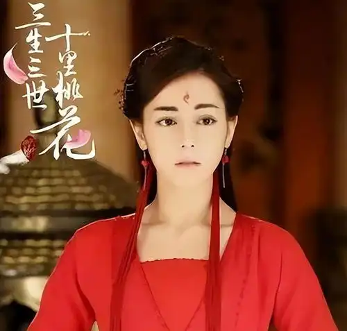 拿下27个代言,年收入超37亿,迪丽热巴的收入你十几辈子也赚不到