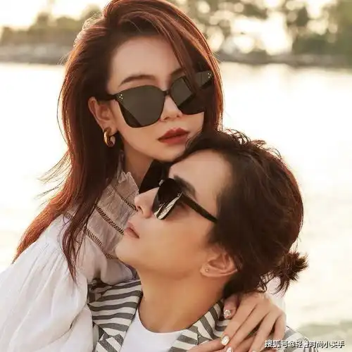 根据脸型搭配不同款式的太阳镜,潮流又时尚,个性充满女人魅力