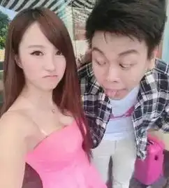 夏天太热了,妹子的衣服也是一年比一年少了