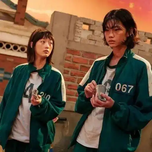 陈冠希公布鱿鱼游戏合作,emotionallyunavailable联名即将登场