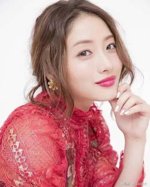 岛国片中这六位女星,无论颜值还是气质都非常出众