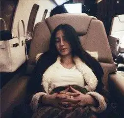 明星睡觉照片,鹿晗最美,睡神是赵丽颖,baby最恐怖