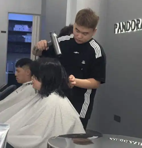 你的tony上榜了吗上海63名发型师首批入选美团百大手艺人