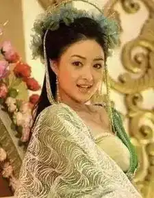 她曾经当众骂孙俪是贱人,是个让人欲罢不能的坏女人