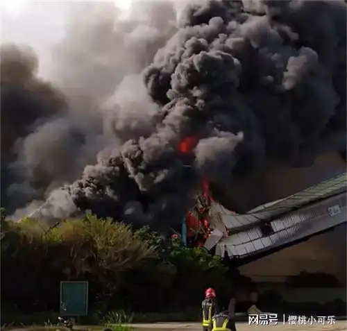 核潜艇爆炸,军机坠毁,机场遇袭5条坏消息,俄印缅伊拉克出事俄军美军普京网易订阅