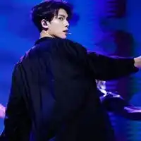 杨宇腾头像