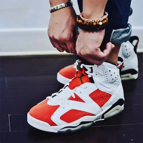 大家好,给大家介绍一下,这是今日特价发售的