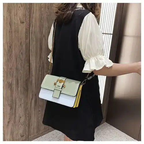 迪阿伦网红小包包女2020新款春夏潮ins斜挎链条港风时尚简约小方包