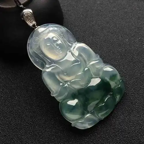 龙人佩戴翡翠玉佛什么适合龙的吉祥之物