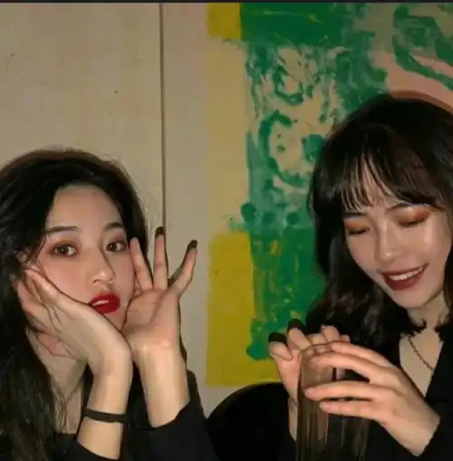 超级好看的闺蜜头像01