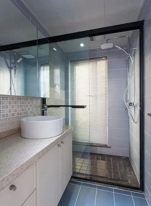 淳朴亲切的简约风格装修,满满ins风很耐看,餐厅装满柜子特实用