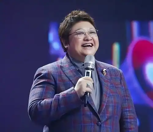 韩红力挺易烊千玺被嘲毒奶,力挺过的明星不是违法乱纪就是出轨