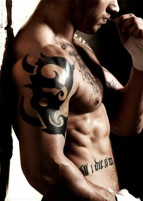 汤姆哈迪tomhardy图片