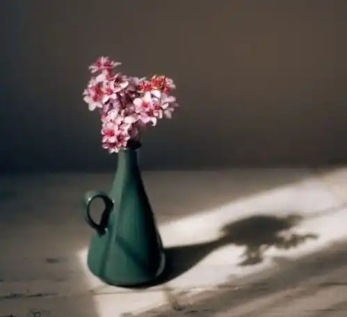 下周内,桃花盛开,默默守护真爱,爱情依旧鲜艳的四大生肖