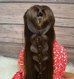 妈妈为了让女儿变得更美,每天给她扎一种发型,没想到震惊了所有人