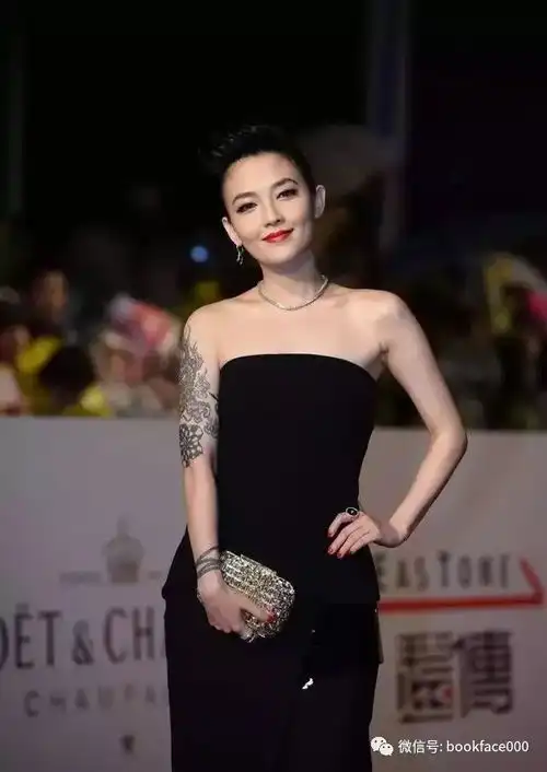 12岁爆红,41岁不婚不育,这个倔强的女人,真的很美