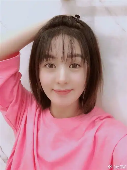 冯绍峰高调秀恩爱我媳妇赵丽颖戏里戏外一样的美,温柔贤良