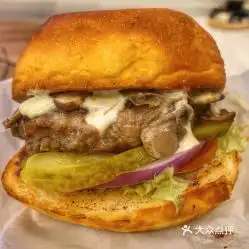 .jpg咖啡的蘑菇牛汉堡好不好吃用户评价口味怎么样广州美食蘑菇牛汉堡实拍图片大众点评