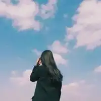 qq空间美女头像