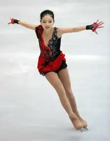 中日韩花滑美女比拼萝莉熟女总有你钟情的